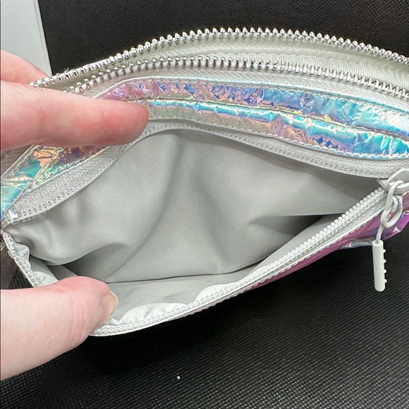 Like New! Lululemon Iridescent 1L Everywhere Belt Bag - Picture 7 of 7